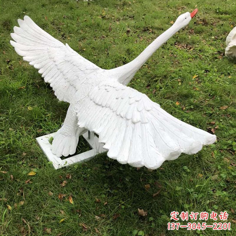 泰州翱翔上天的白天鹅发光动物雕塑