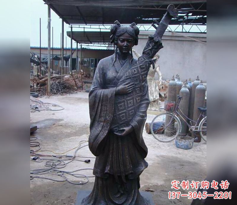 泰州“爱与梦想——女性雕塑”