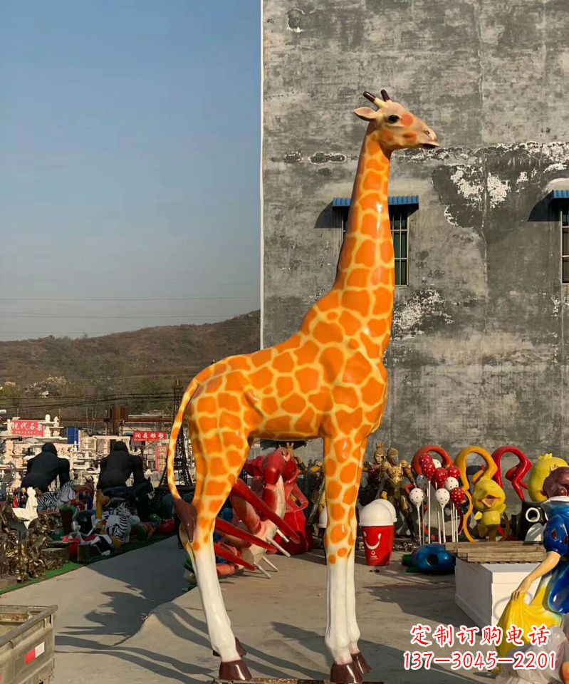 泰州玻璃刚彩绘长颈鹿艺术雕塑