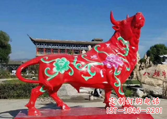 泰州玻璃钢红牛雕塑