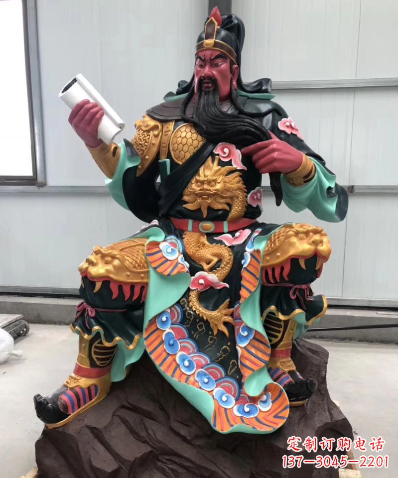 泰州玻璃钢彩绘关公雕像艺术之美