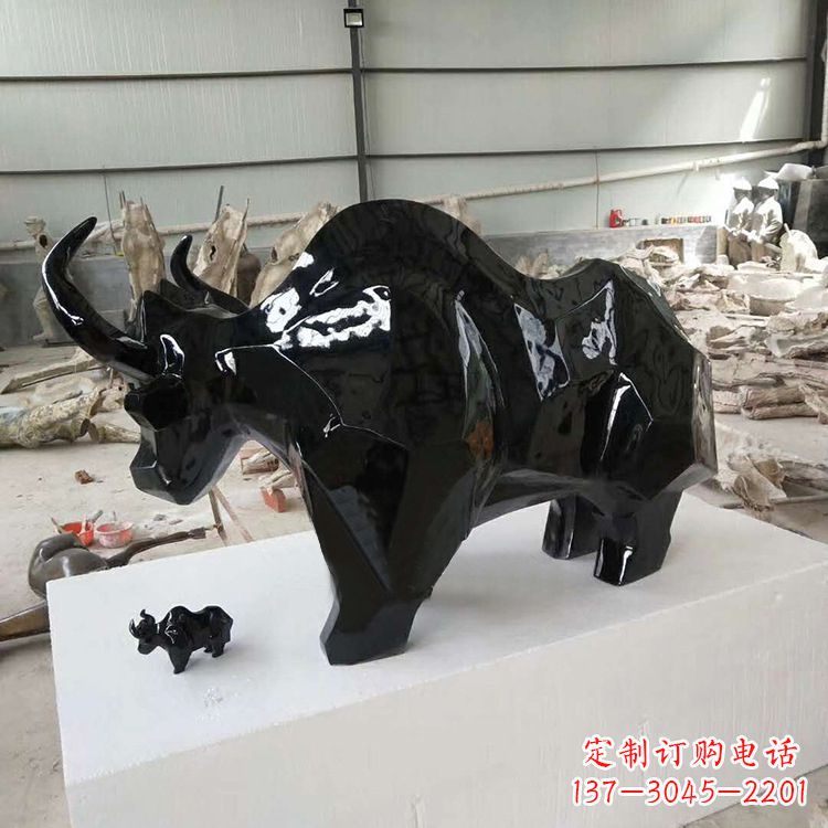 泰州玻璃钢动物雕塑——展现自然之美