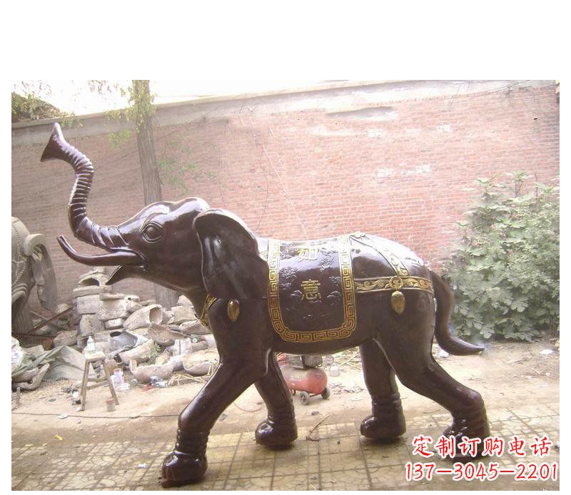 泰州玻璃钢大象雕塑