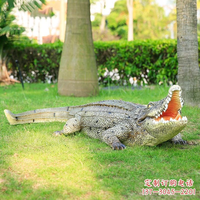 泰州玻璃钢仿真动物雕塑点亮园林景观