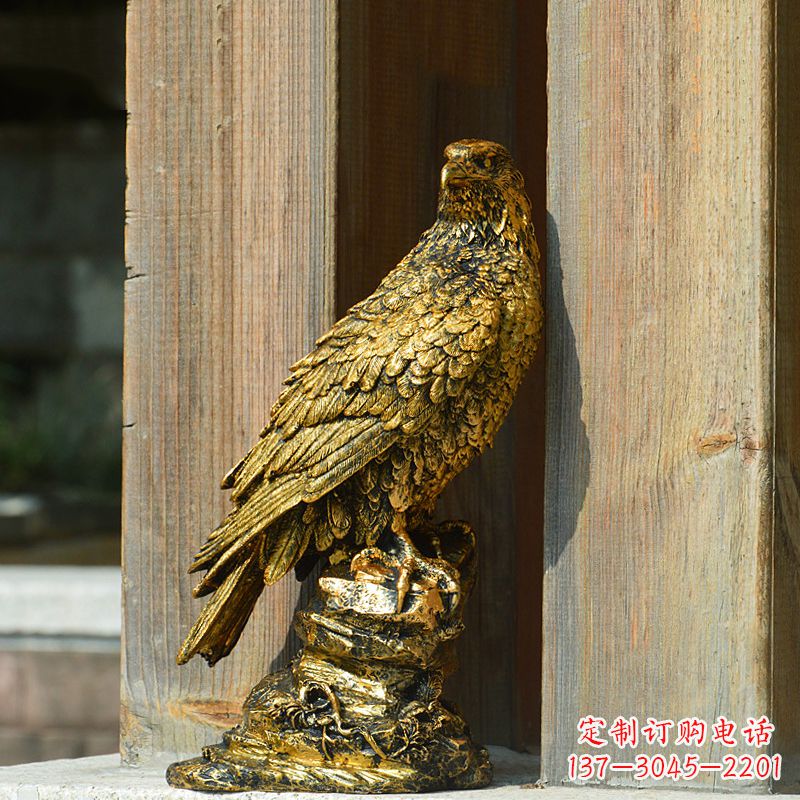 泰州玻璃钢老鹰雕塑——传承自然之美