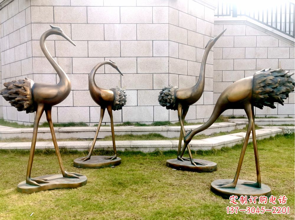 泰州玻璃钢仿铜仙鹤雕塑以自然之美为灵感