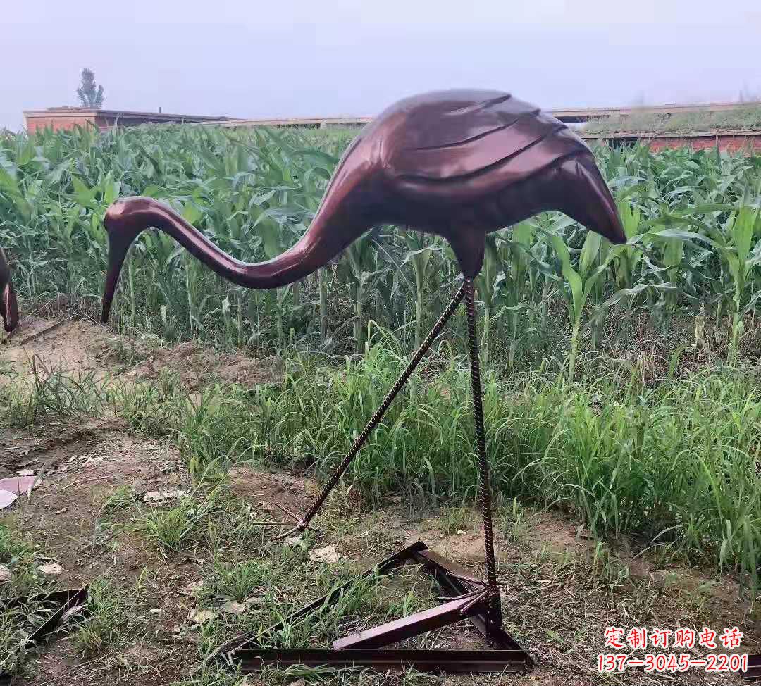 泰州玻璃钢仿铜仙鹤雕塑精美景观装饰