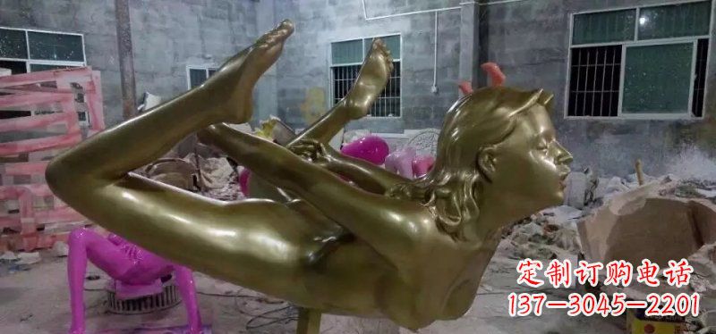 泰州玻璃钢仿铜雕刻的女人雕塑