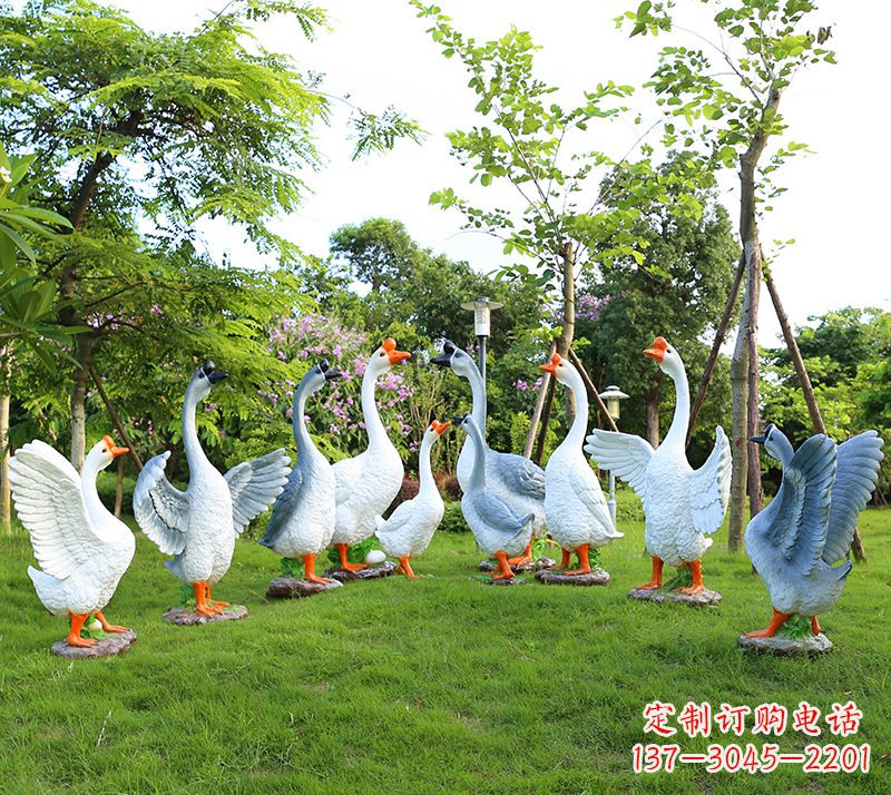 泰州玻璃钢雕刻的精美鹅