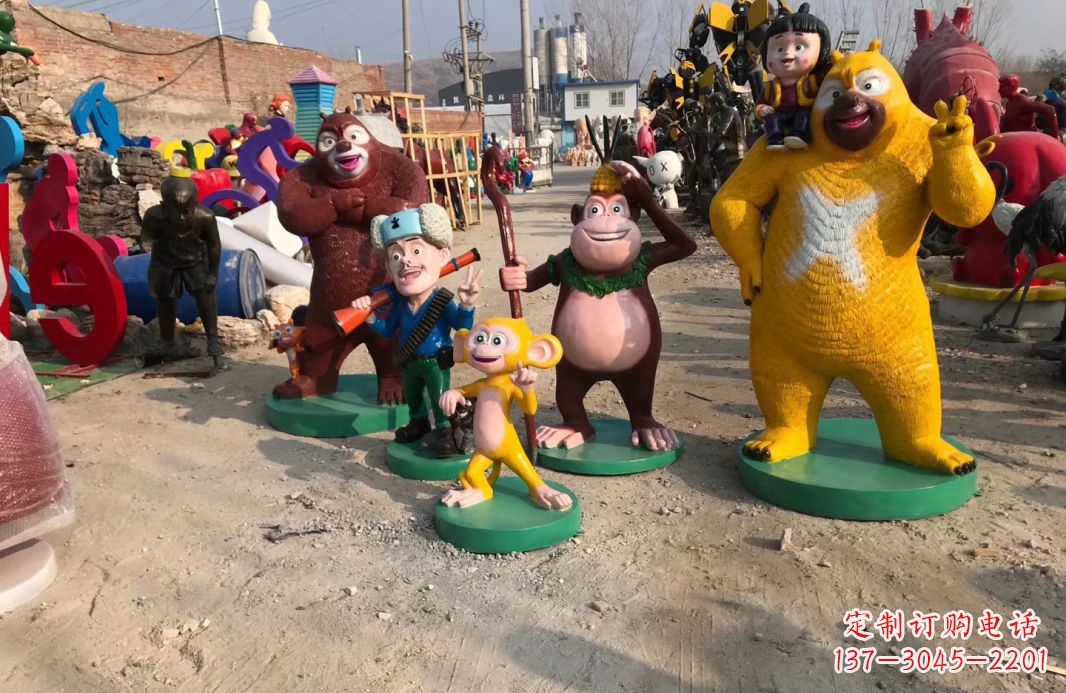 泰州玻璃钢仿真卡通熊二雕塑