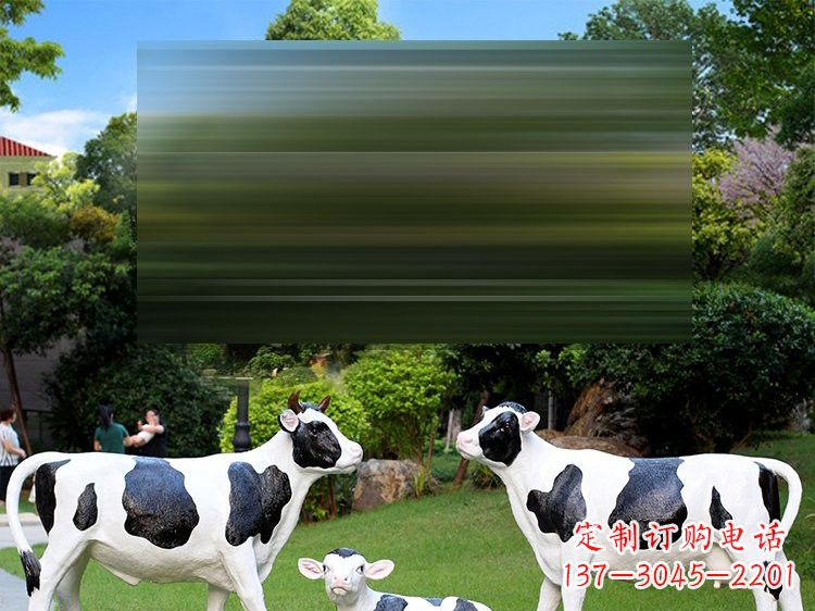 泰州玻璃钢仿真奶牛雕塑以现实奶牛为灵感