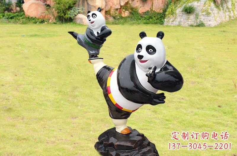 泰州玻璃钢卡通熊猫雕塑的艺术之美