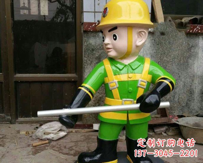 泰州玻璃钢消防员雕塑——让爱与勇气永恒
