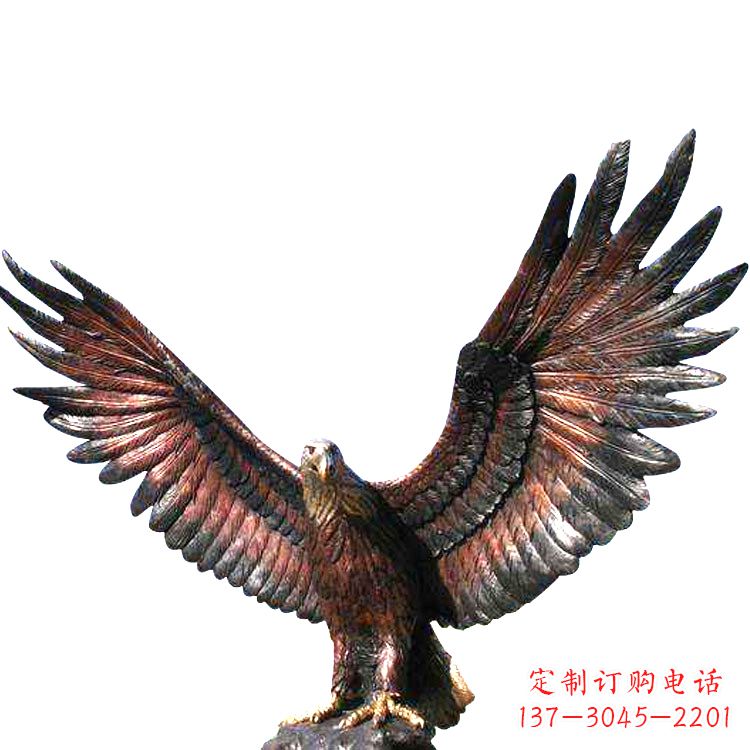泰州玻璃钢老鹰雕塑传承传统的铜雕艺术