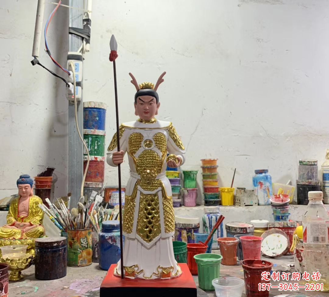泰州玻璃钢龙王三太子雕塑传承传统文化的艺术瑰宝