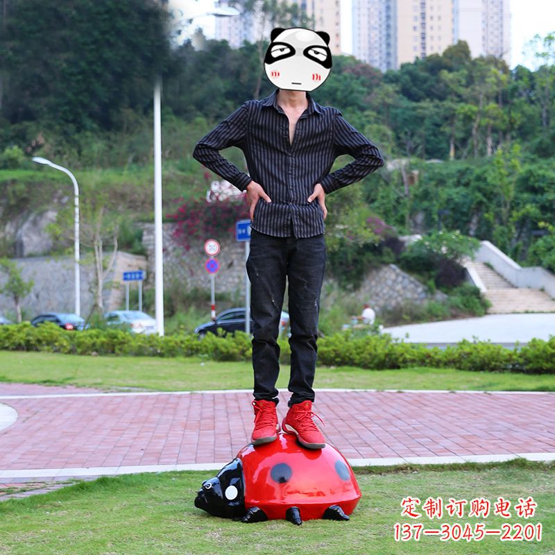 泰州玻璃钢七星瓢虫雕塑艺术的精灵