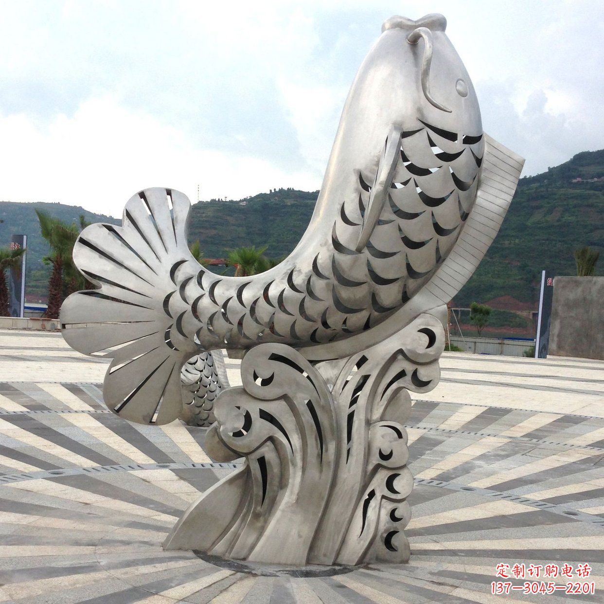 泰州不锈钢“鱼”园林水景喷泉动物景观雕塑