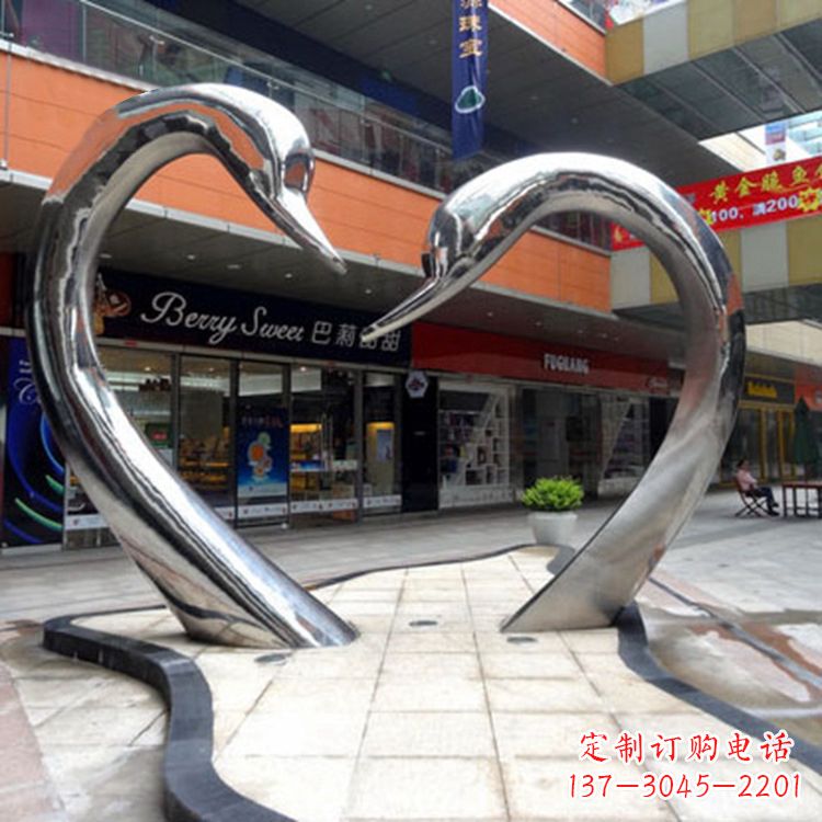 泰州不锈钢爱心天鹅情侣雕塑——抽象动物景观的精美礼赞