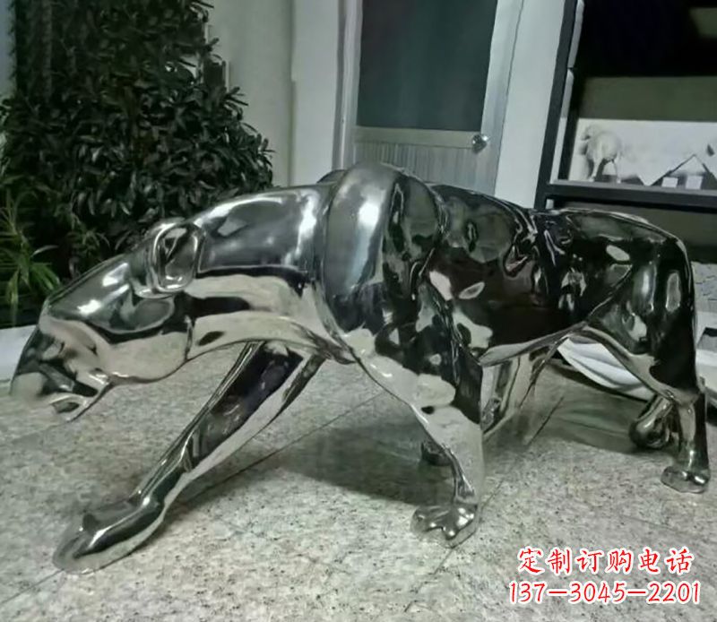 泰州精美绝伦的不锈钢豹子雕塑