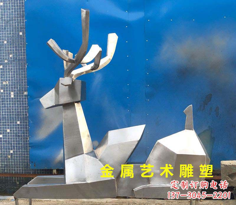 泰州不锈钢别墅几何鹿雕塑——别出心裁的艺术灵感