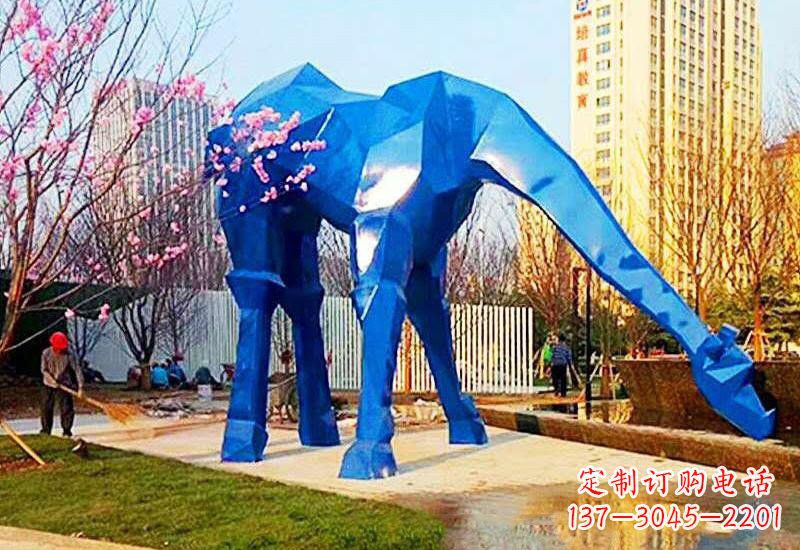 泰州不锈钢彩色大型几何长颈鹿雕塑