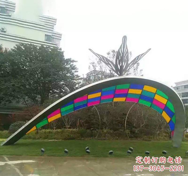泰州不锈钢彩色拼接拱门雕塑