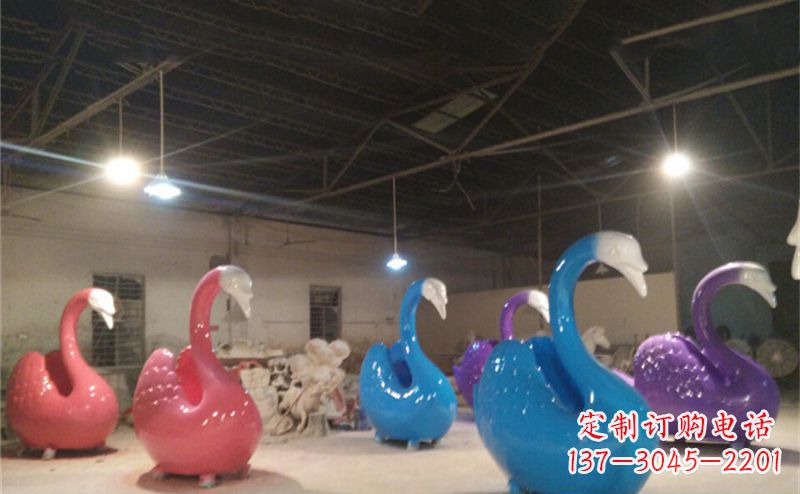 泰州不锈钢彩色天鹅——精美的动物雕塑
