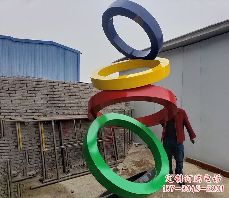 泰州不锈钢彩色圆环公园雕塑