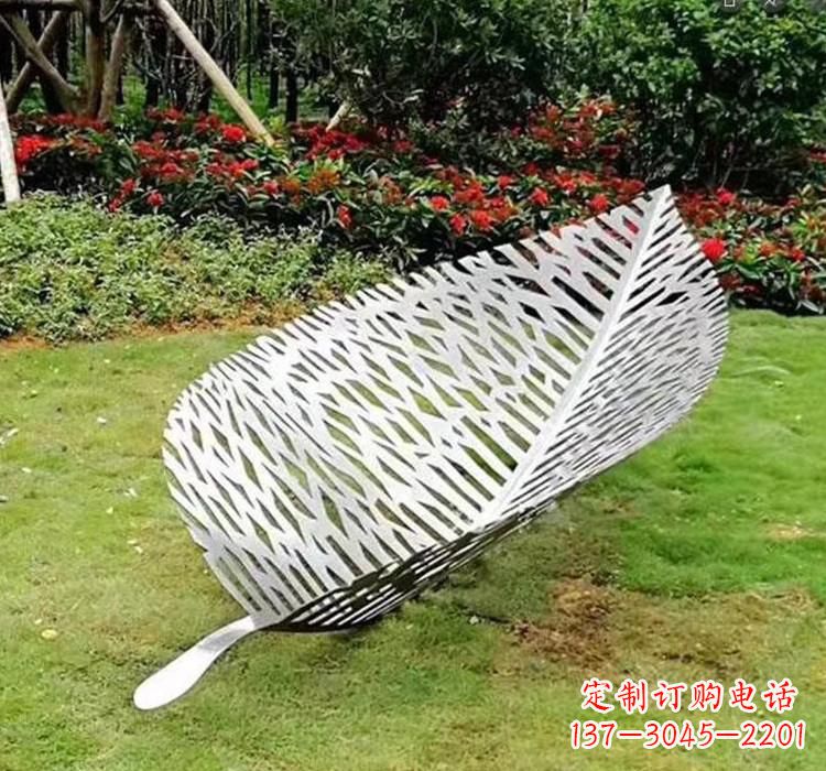 泰州不锈钢树叶雕塑艺术与美的结合
