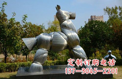 泰州不锈钢草扎马雕塑艺术精彩绽放