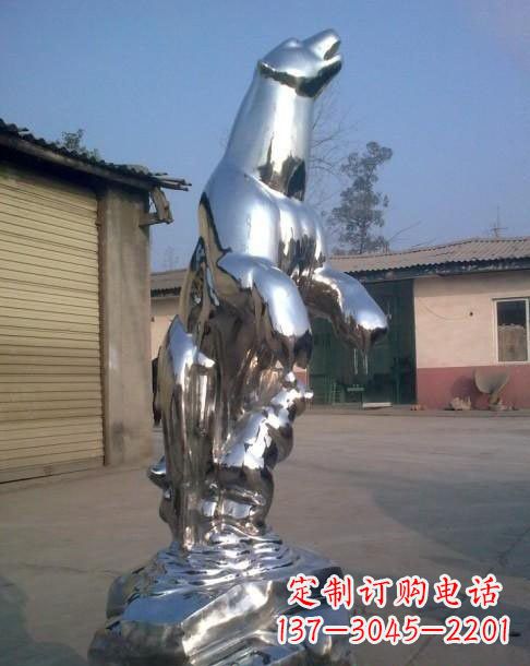泰州不锈钢北极熊雕塑雕刻精美、经久耐用