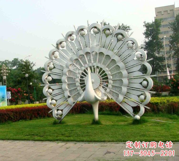 泰州不锈钢孔雀雕塑