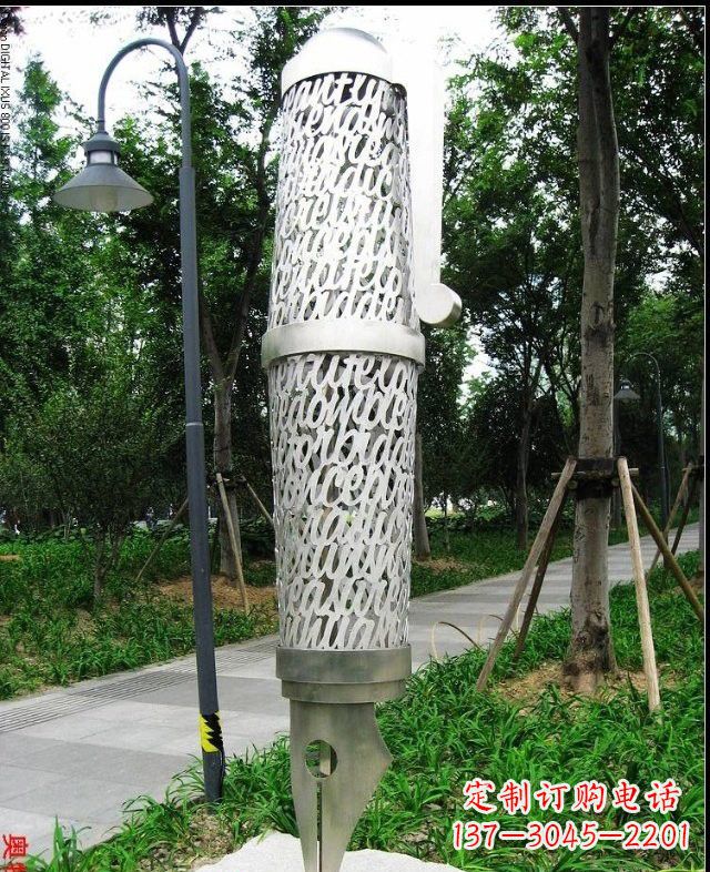 泰州不锈钢钢笔雕塑艺术与科技的完美结合