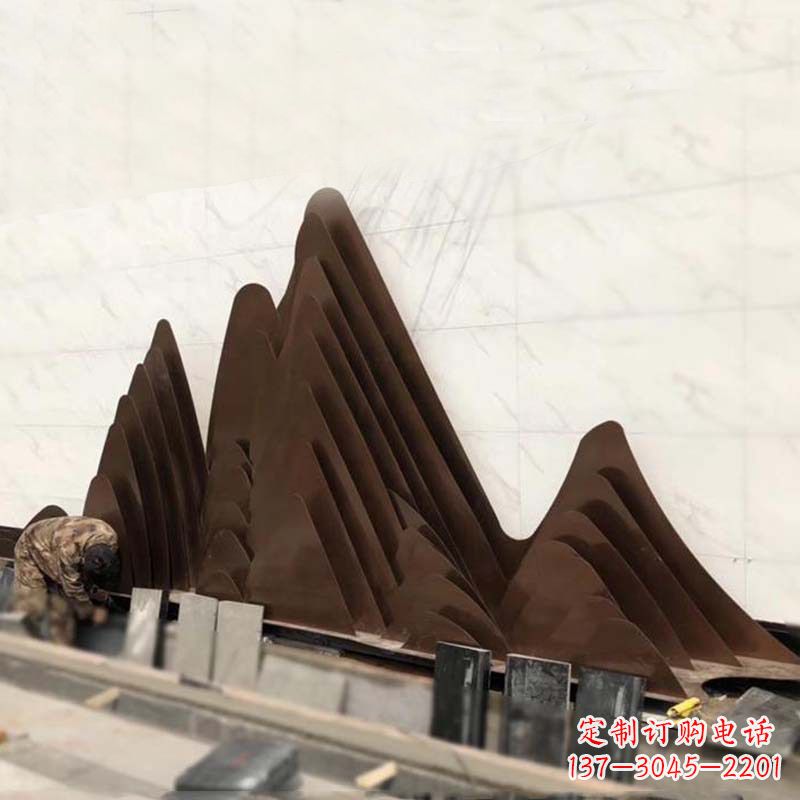 泰州精美不锈钢假山雕塑