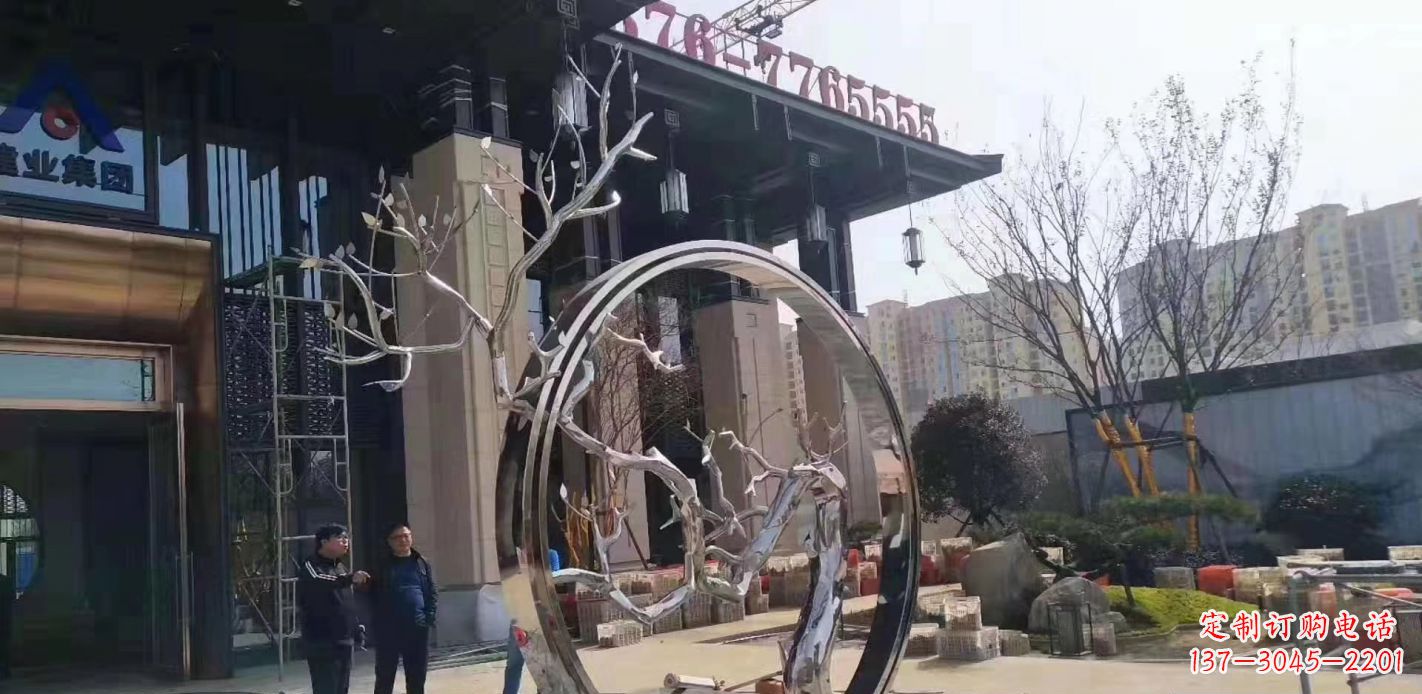 泰州不锈钢抽象镜面圆环雕塑