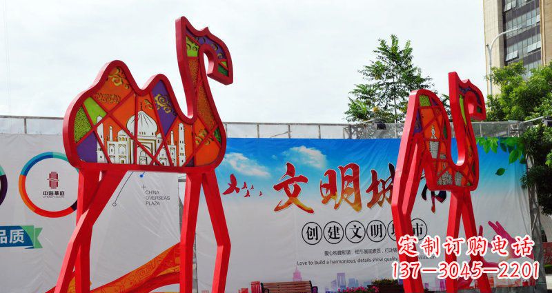 泰州不锈钢抽象骆驼动物雕塑