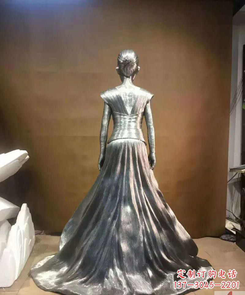 泰州女性之美不锈钢抽象女人身影雕塑