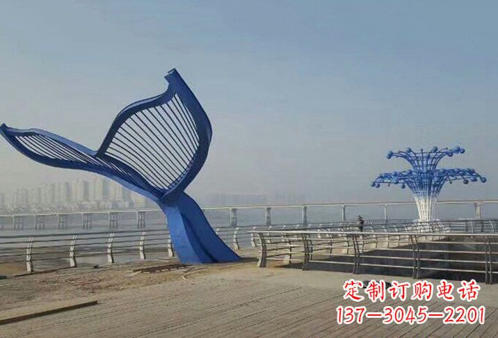泰州不锈钢抽象喷水鲸鱼雕塑