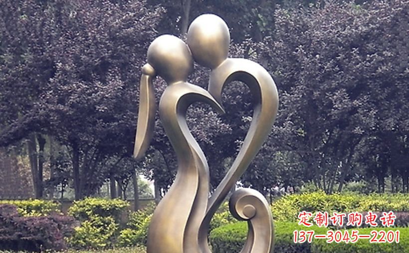 泰州不锈钢情侣雕塑浪漫的永恒