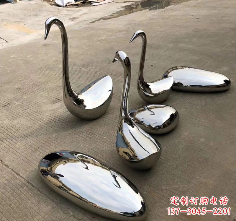 泰州不锈钢仙鹤雕塑精致而古典