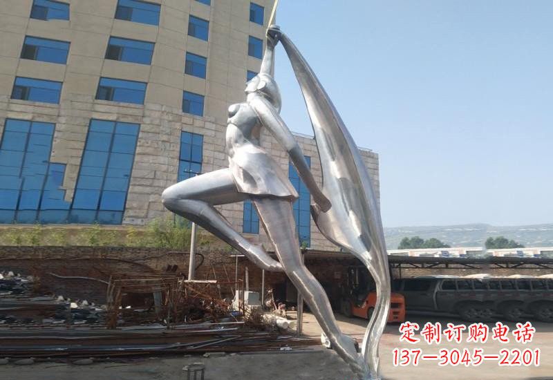 泰州不锈钢女孩雕塑