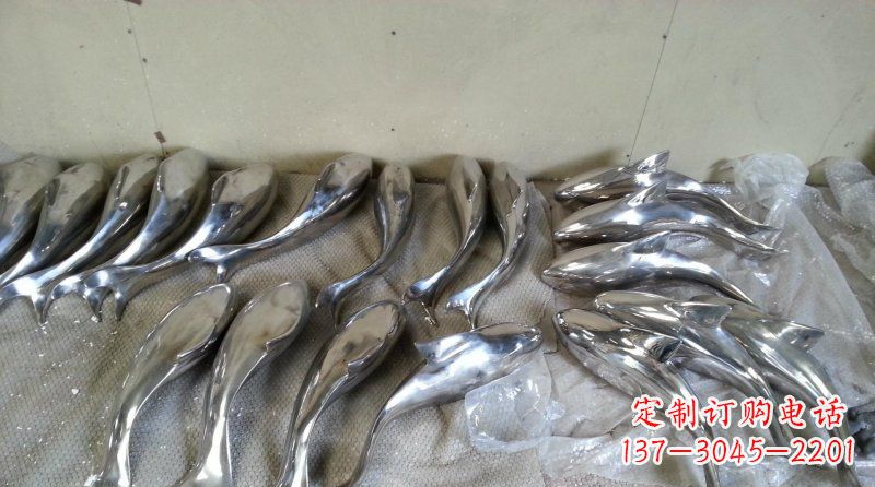 泰州不锈钢抽象鱼动物雕塑