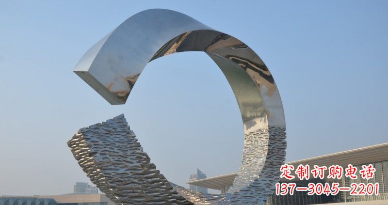 泰州不锈钢抽象圆环广场景观雕塑