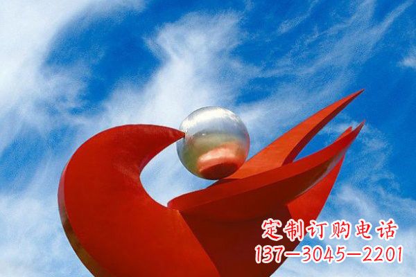 泰州“和平鸽”用不锈钢大型雕塑抒发爱与和平