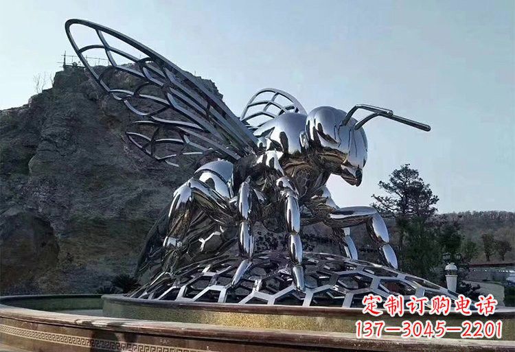 泰州不锈钢大型蜜蜂雕塑铸造出精美绝伦的艺术杰作