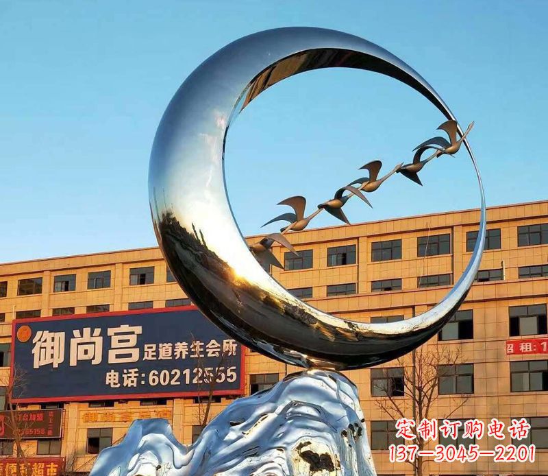 泰州不锈钢大雁雕塑象征着生机勃勃的美丽