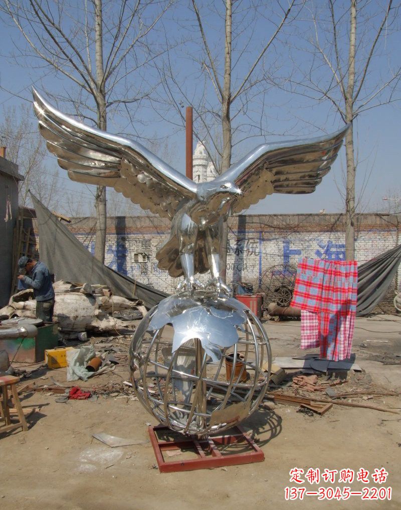 泰州老鹰雕塑不锈钢大展鸿图
