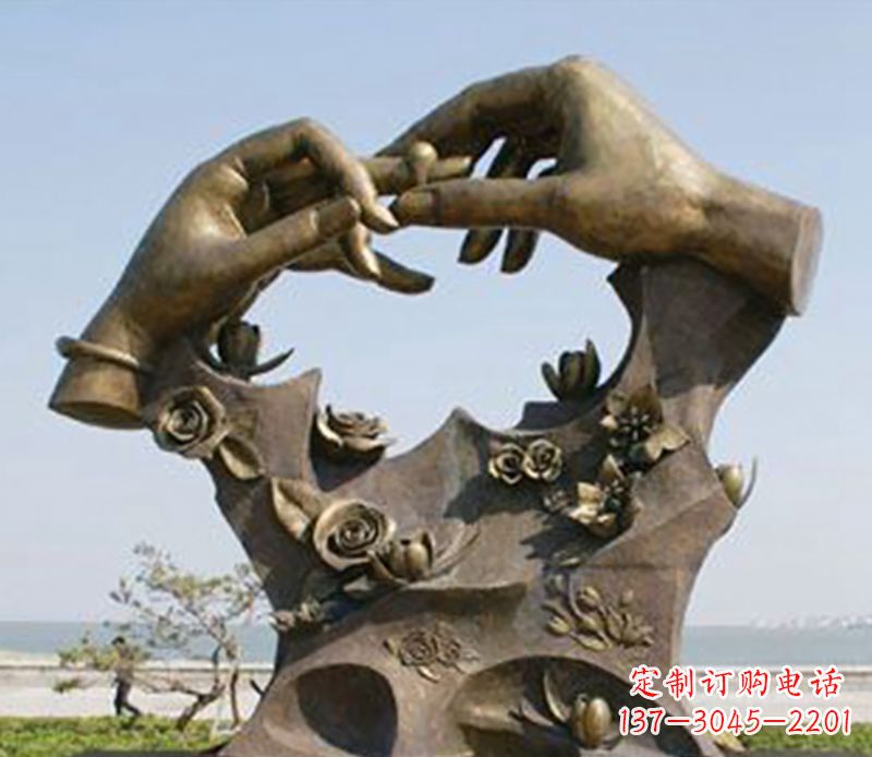 泰州不锈钢戒指雕塑表达爱的艺术精品