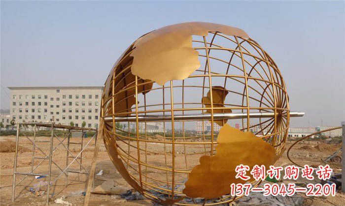 泰州美丽的地球雕塑
