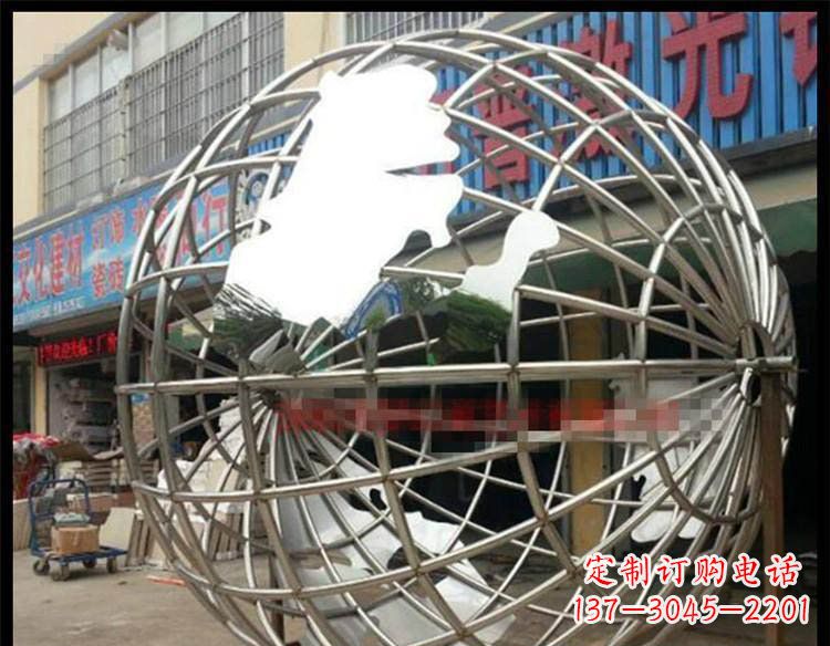 泰州纪念地球的不锈钢雕塑
